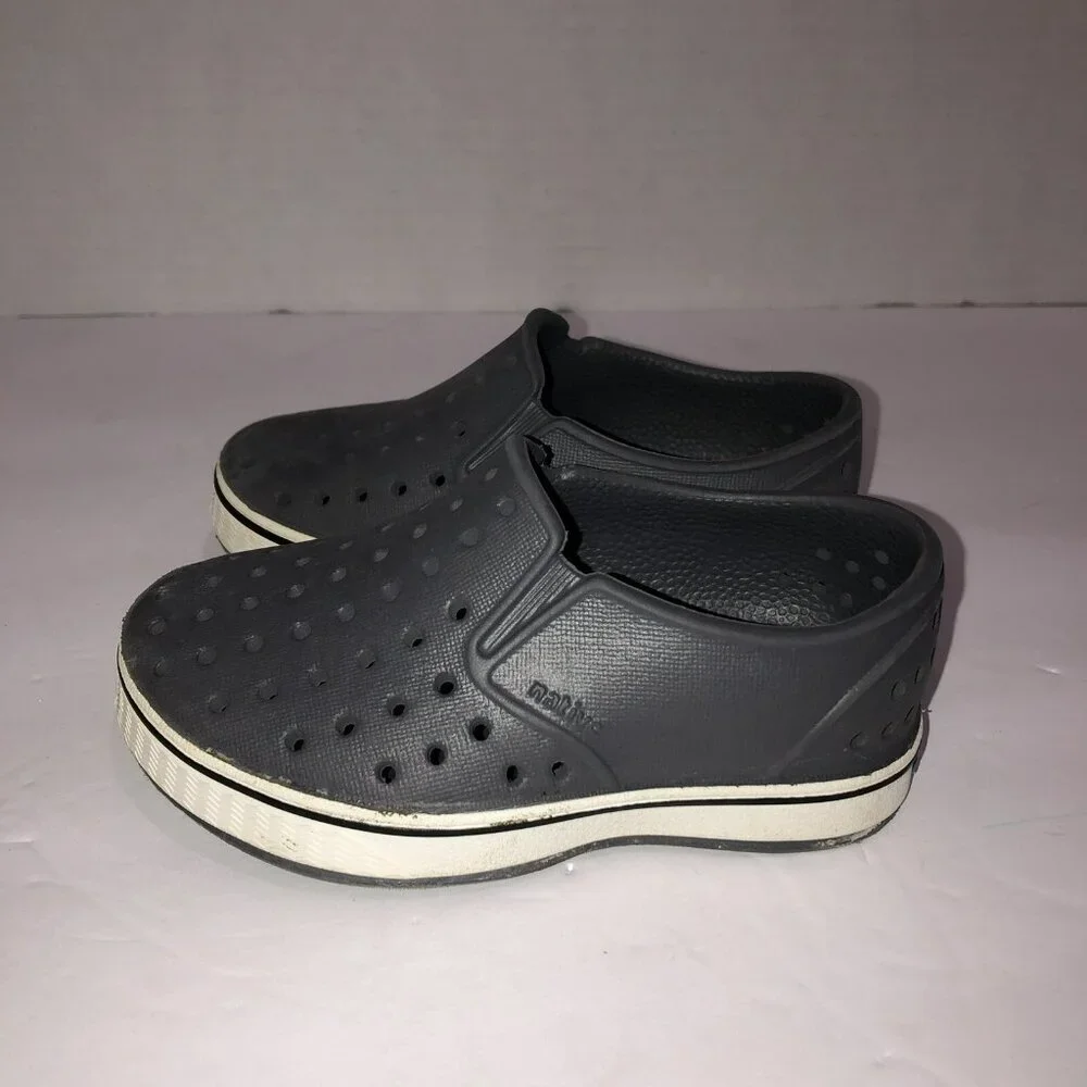 NATIVE Jefferson Children’s Shoes in Dark Gray C9 Sneakers